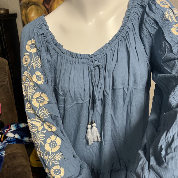 NWT Women’s Boho Embroidered Blue Blouse By Lola P Nwt - Picture 3 of 12